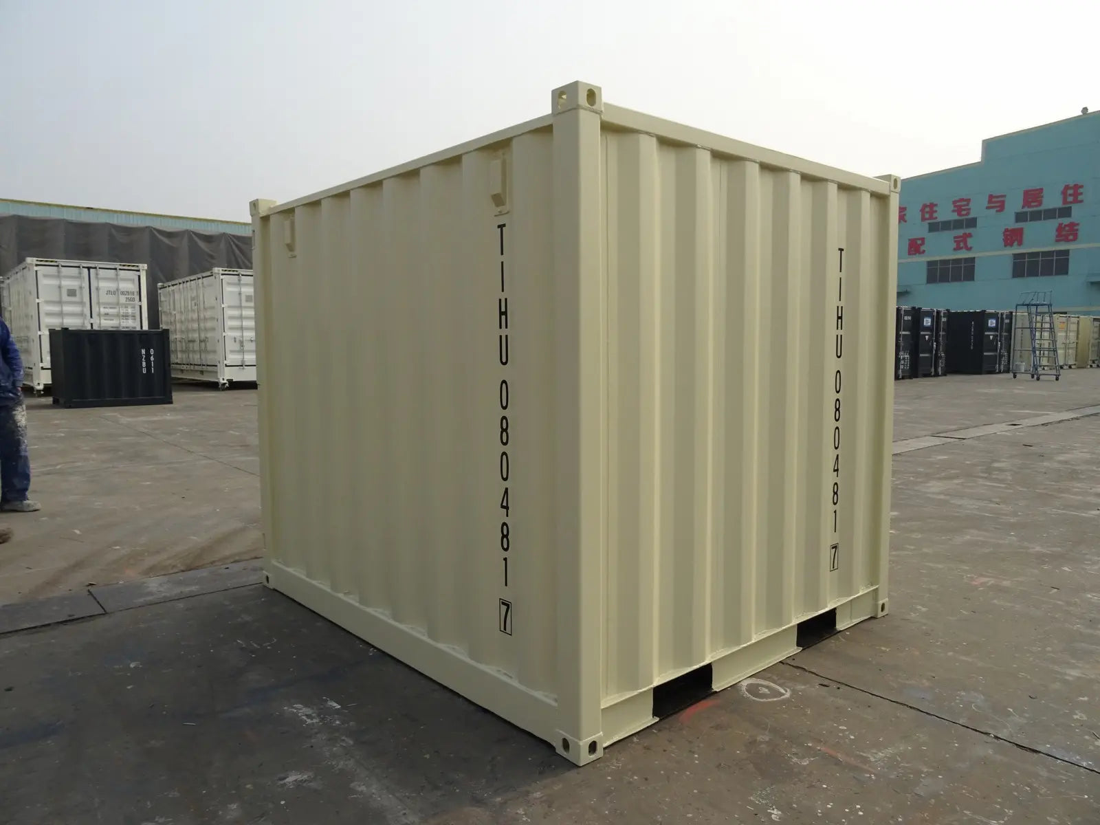 7' RAL 1015 Hell-Elfenbein EOD Container 2